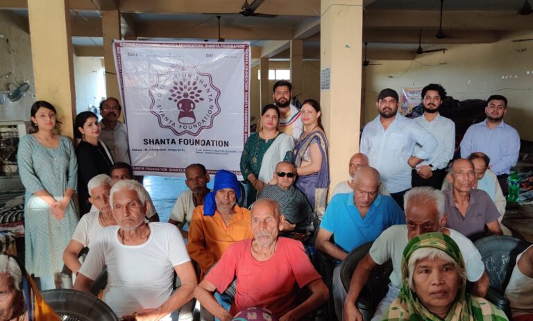 Feed Senior Citizen at old age home